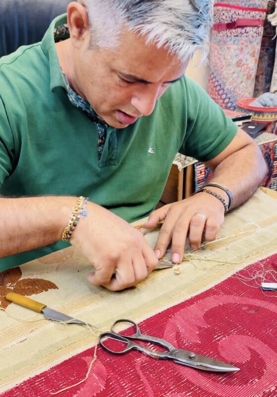restoration and repairing carpets in milan, italy